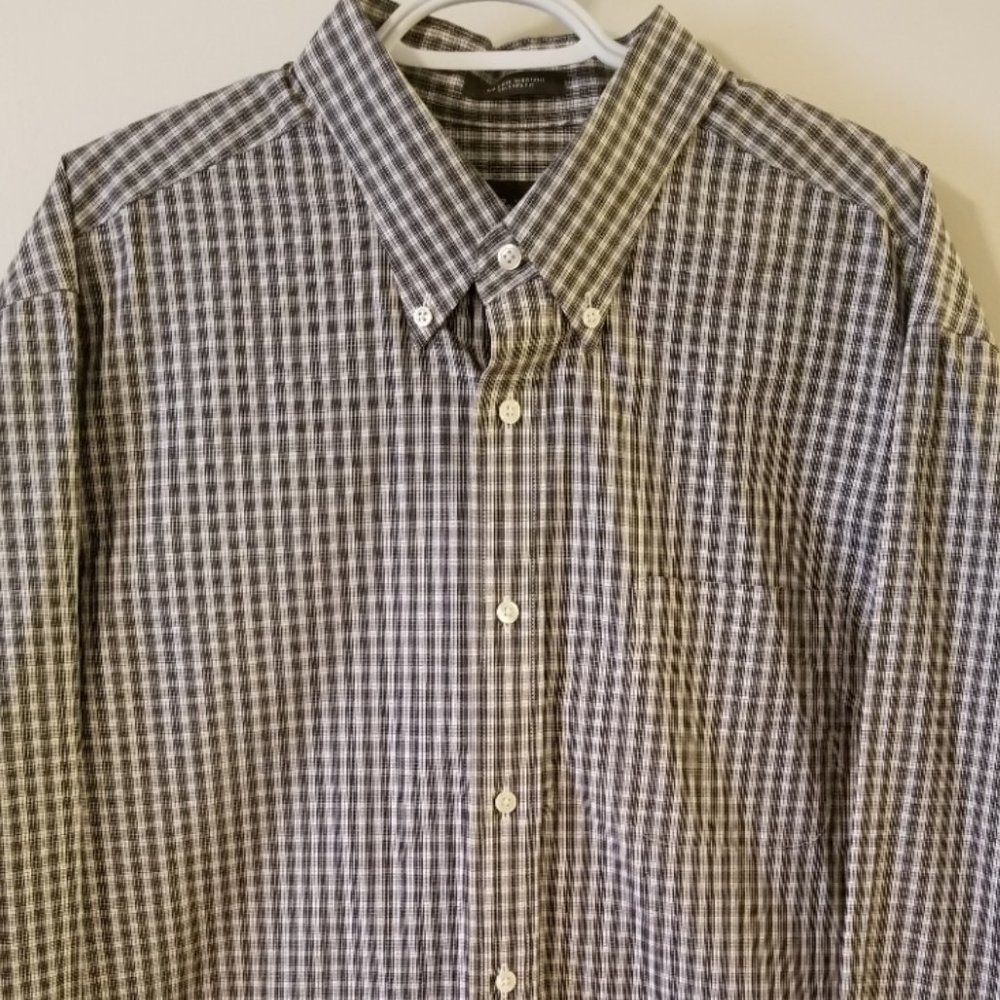 Eddie Bauer Long Sleeve Button Down Shirt XL